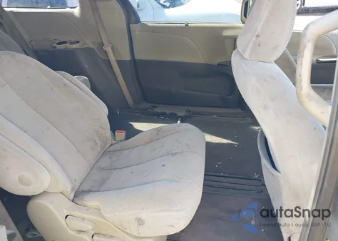 2011 Toyota Sienna Le V6 from USA, damaged, VIN 5TDKK3DC8BS022627